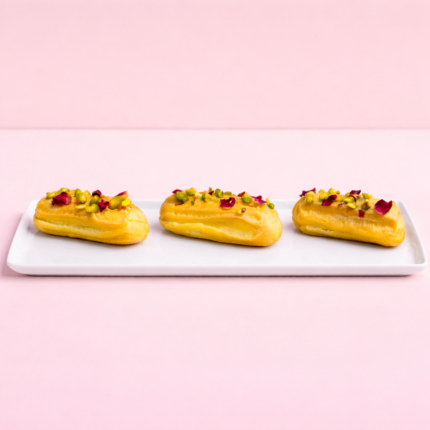 PISTACHIO ECLAIR